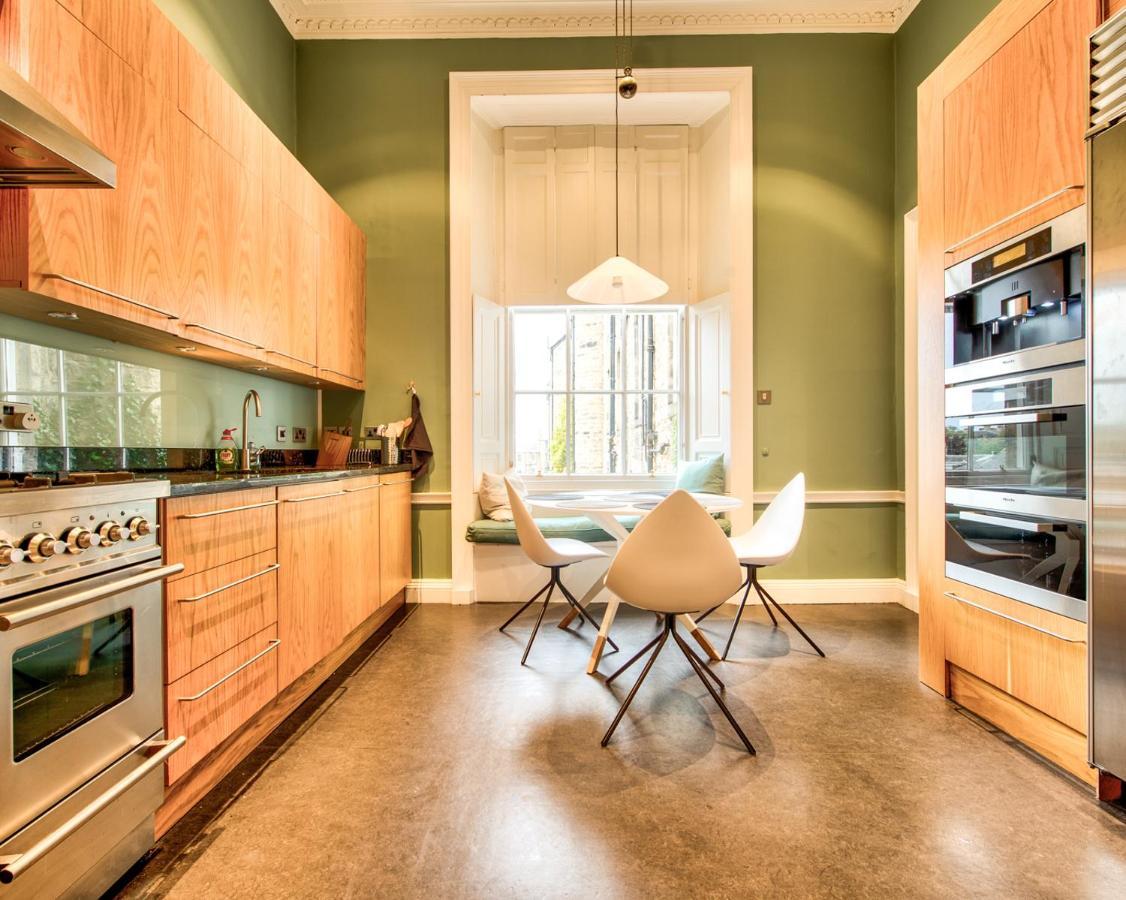 Beautiful City Centre Georgian 4 Bed Townhouse With Private Garden Edinburgh Bagian luar foto