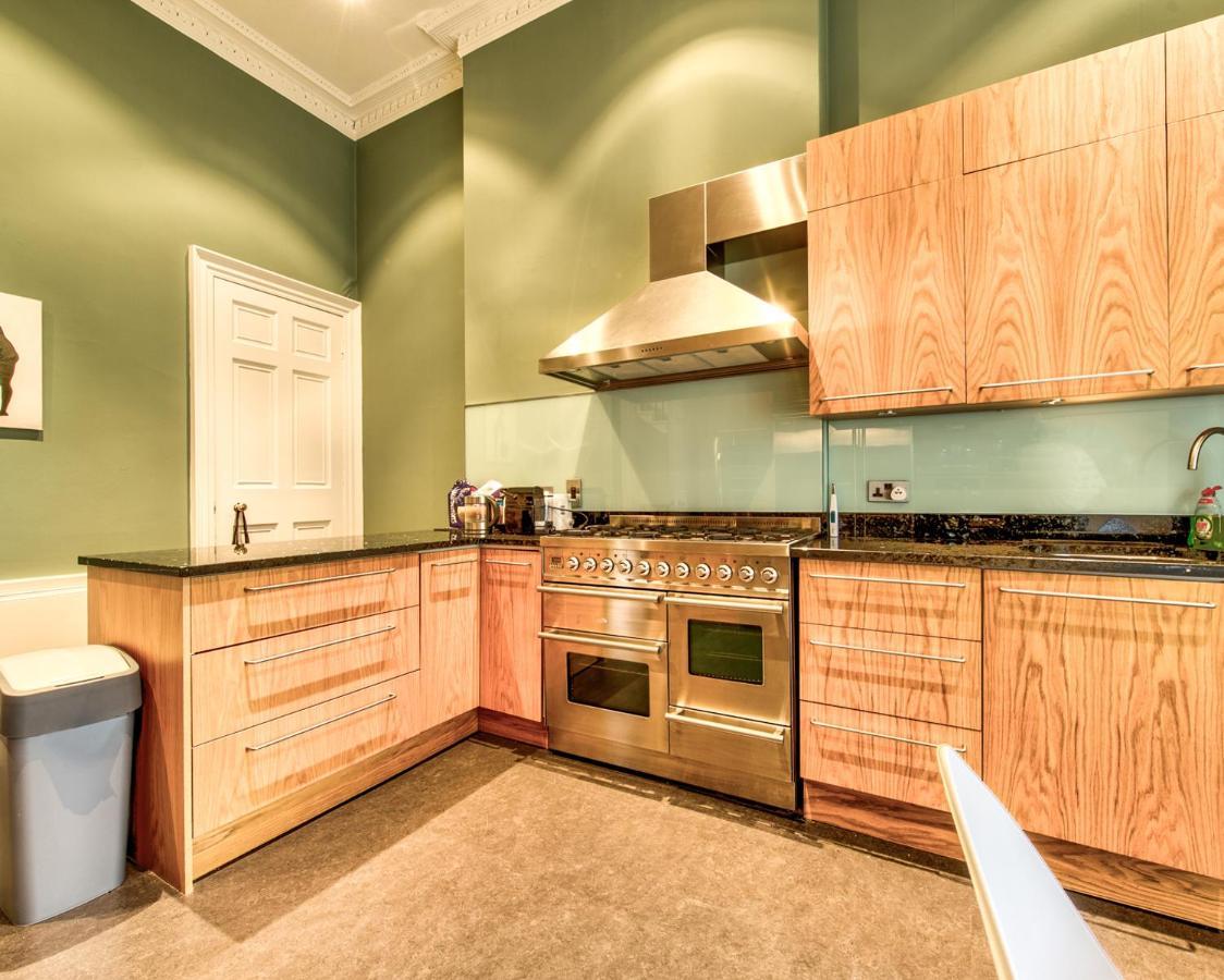 Beautiful City Centre Georgian 4 Bed Townhouse With Private Garden Edinburgh Bagian luar foto